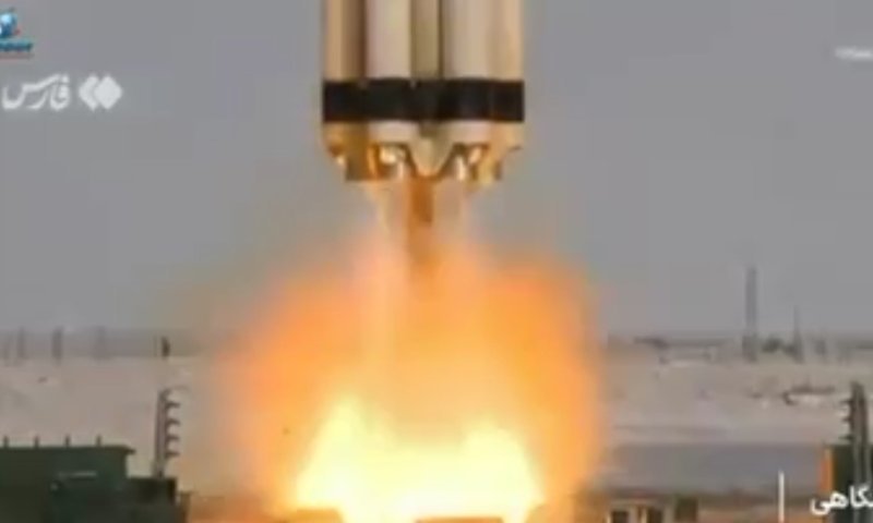 איראן שיגרה בהצלחה לוויין שידור לחלל