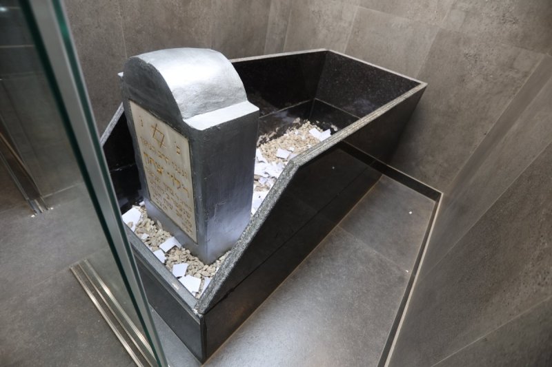 מרדכי לובעצקי