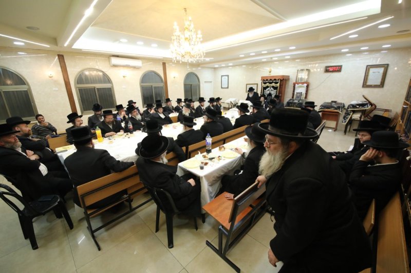 באדיבות המצלם