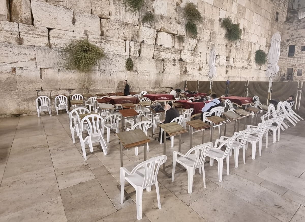 באדיבות המצלם