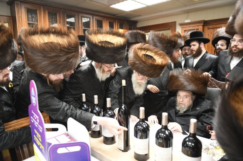 אנשיל בעק וא.מ.ש