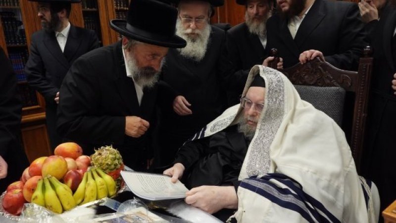 אנשיל בעק וא.מ.ש