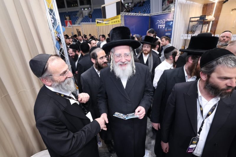 יעקב נחומי, אריאל אוחנה, אברהם כהן