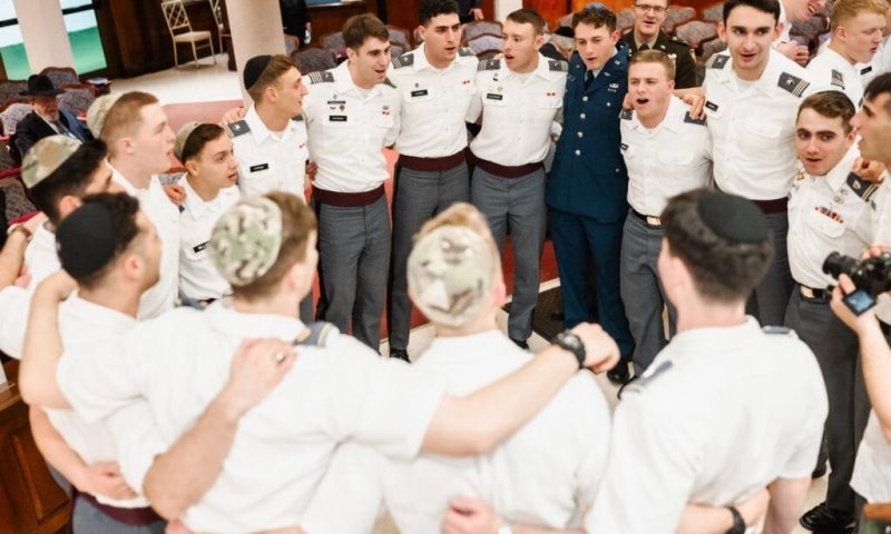 יהודי בן 102, גיבור מלחמת העולם השנייה: לא תאמינו מה הוא עשה בפעם הראשונה בחייו