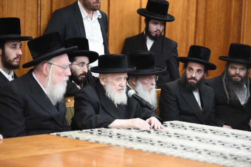 אנשיל בעק
