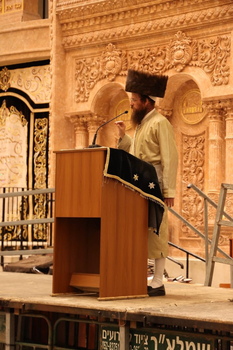 באדיבות המצלם