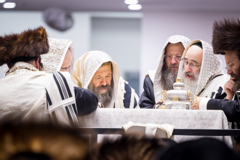 אברומי בלום, אחים לאנטשעווסקי, אייזיק ג. ואייזיק י.
