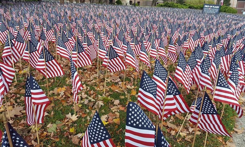 באיראן מכינים בית קברות ענק לאלפי חיילים אמריקאים