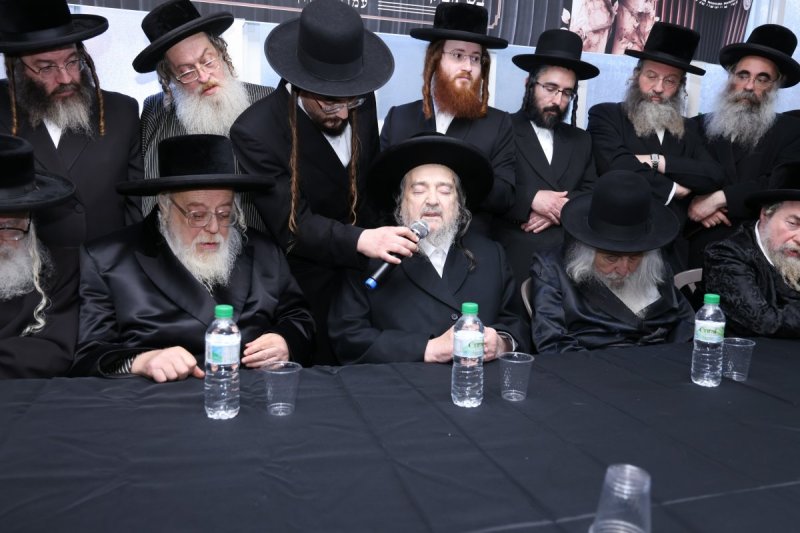 שמואל דריי ומ.א נוימן