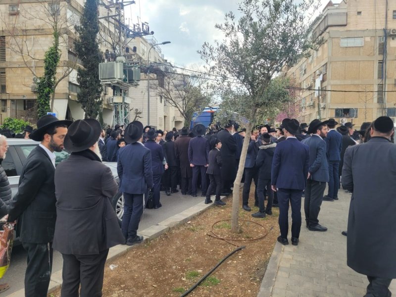 באדיבות המצלם