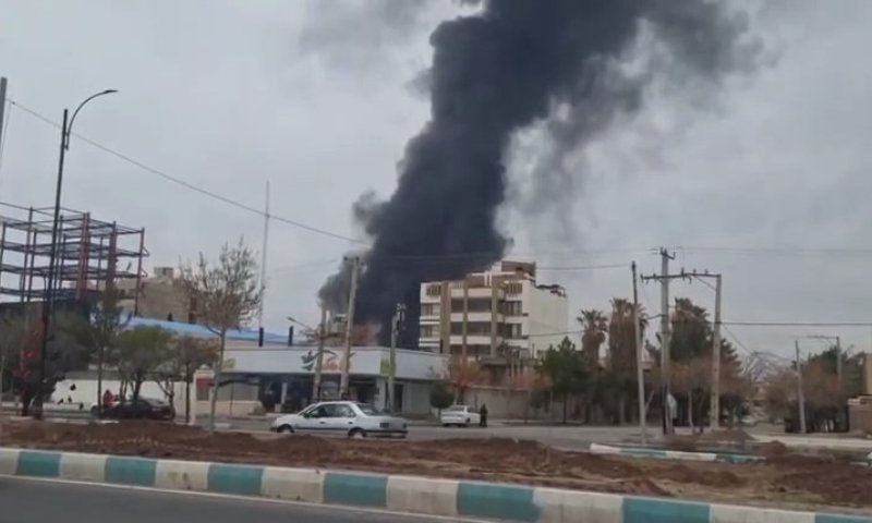 איראן: חיל האוויר תקף מחסן דלקים סמוך לנמל התעופה