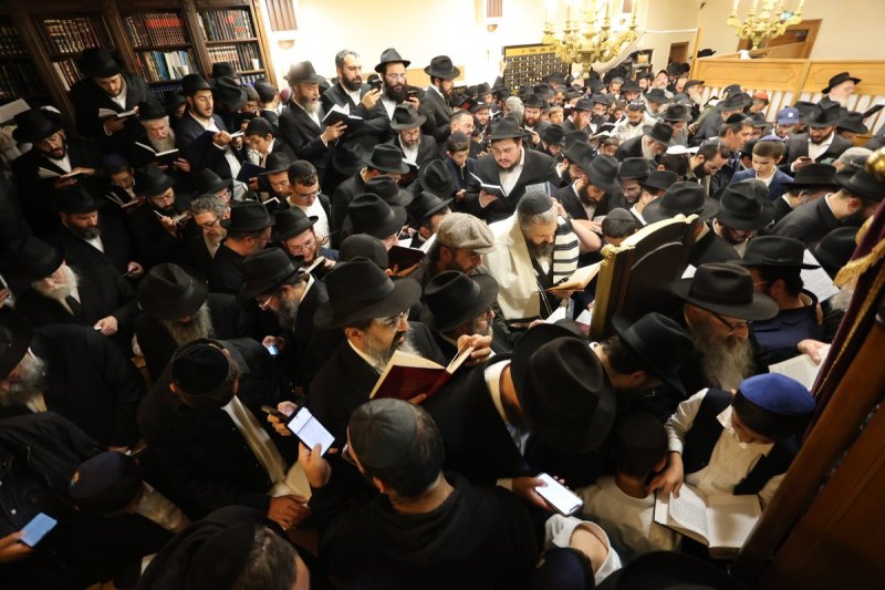 מרדכי לובעצקי