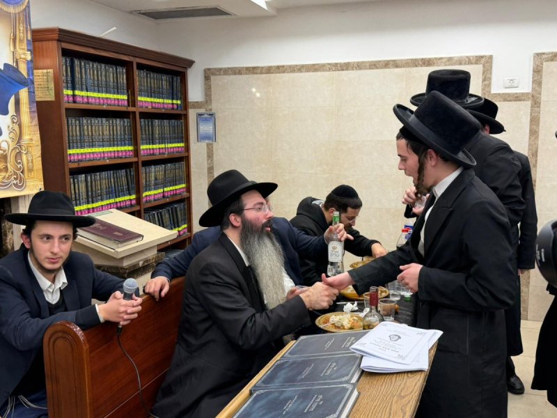 באדיבות המצלם