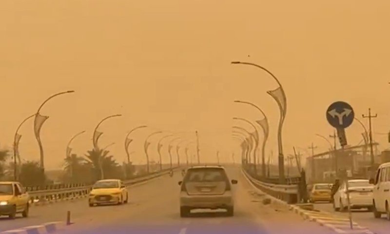 השמיים נצבעו כתום: סופת חול עוצמתית כיסתה את עיראק