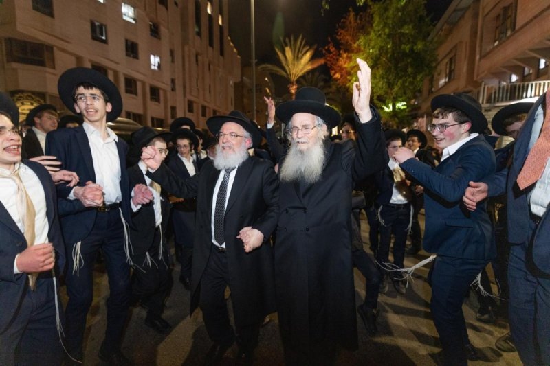 באדיבות המצלם