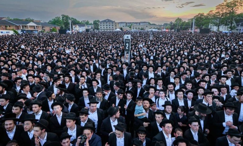 לייקווד עצרה מלכת: רבבות נהרו לעצרת ההיסטורית בראשות גדולי ישראל