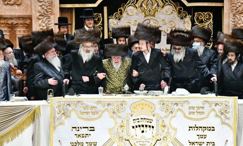 חתונת נין האדמו"ר ויז'ניץ ונכד האדמו"רים מויז'ניץ קאיימשא ובית שמש