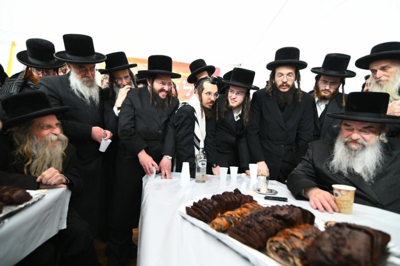 ארי קופרשטוק - פולין