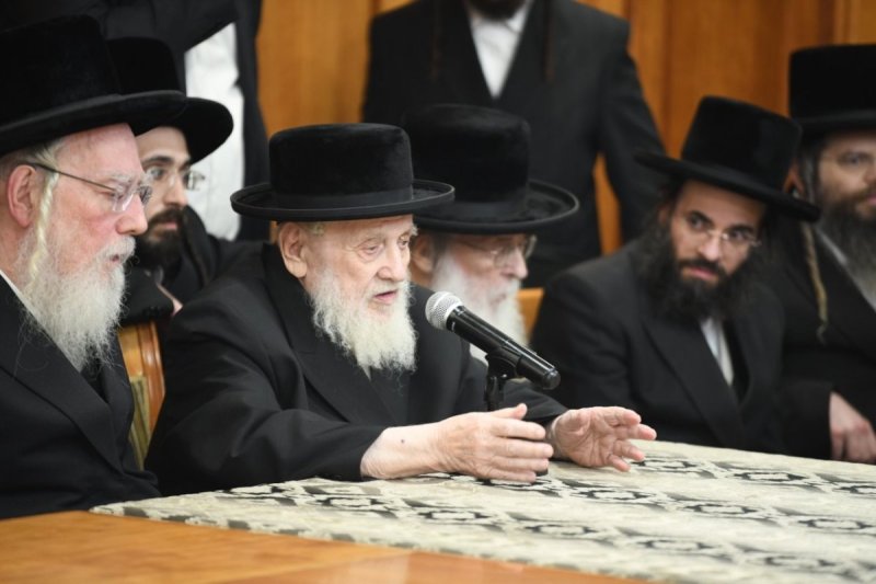 אנשיל בעק
