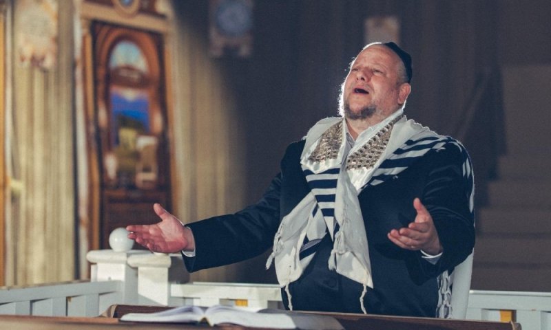 ״העושה לנו נסים״ בביצוע החזן העולמי יצחק מאיר הלפגוט
