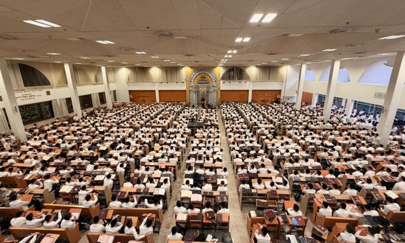 מנהיג עולם התורה בחברון: "יהיו פה ניסיונות גדולים, חלילה לא להתפתות ולא לפחד"
