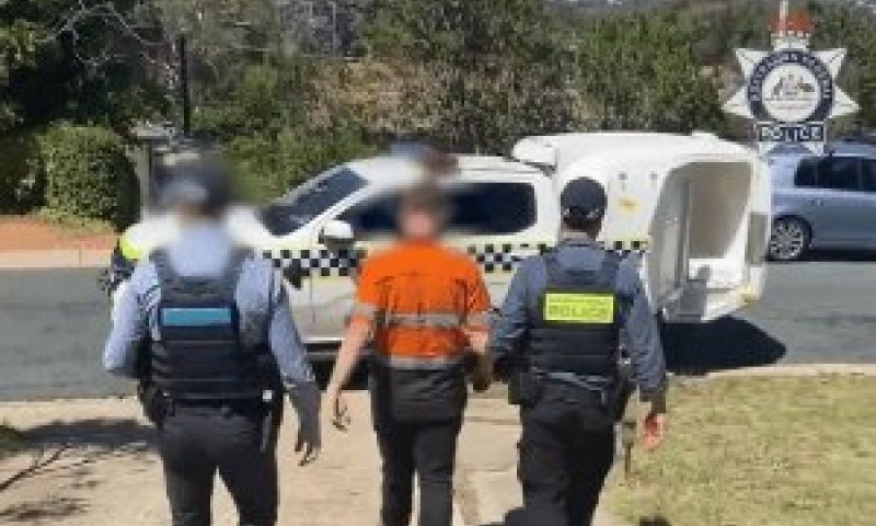 אנטישמי באוסטרליה הואשם בהצדעה נאצית בפומבי