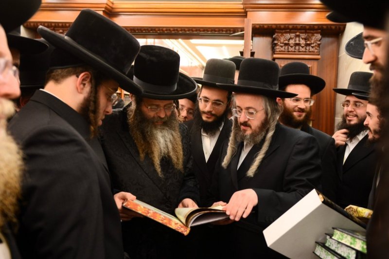 באדיבות המצלם