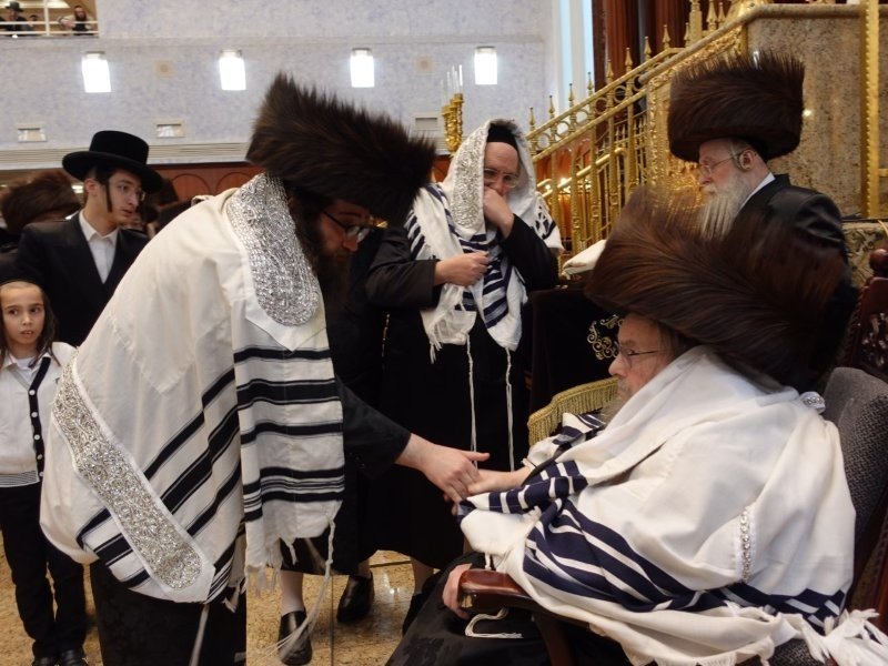 אנשיל בעק וא.מ.ש