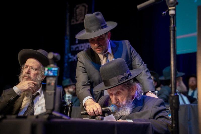 דניאל נפוסי ומאיר זלזניק