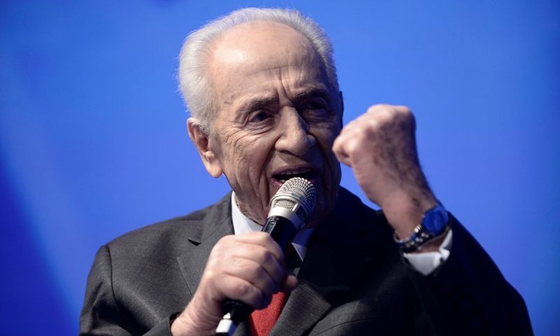 עשור למותו של פרס: מה באמת קרה בחדר הסגור שבו נחתם הבסיס להסכם השלום עם ירדן?