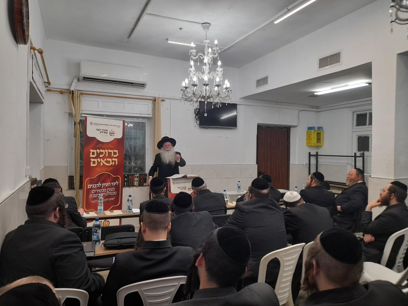 באדיבות המצלם