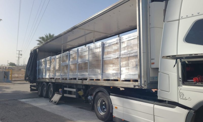 הבריח 10,000 טלפונים לעזה - ושוחרר: עזתי שווה יותר מלוחמי מילואים?