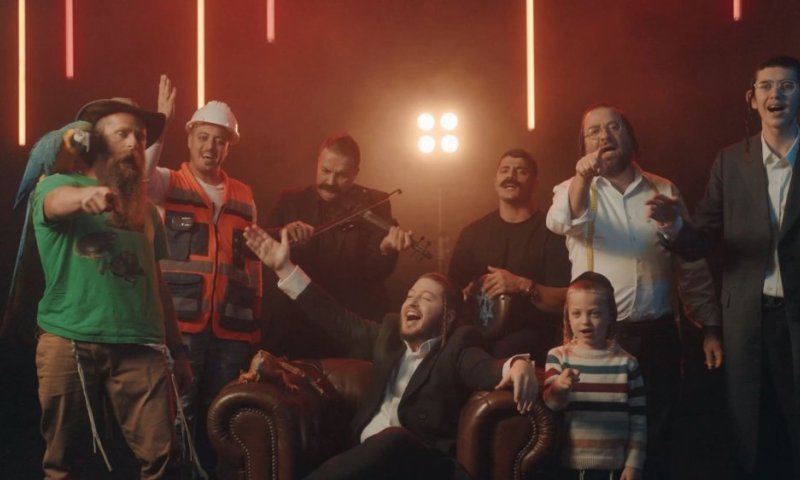 הסיפור מאחורי הקליפ של סנדי דינקל עם 'החיות של שלמה'