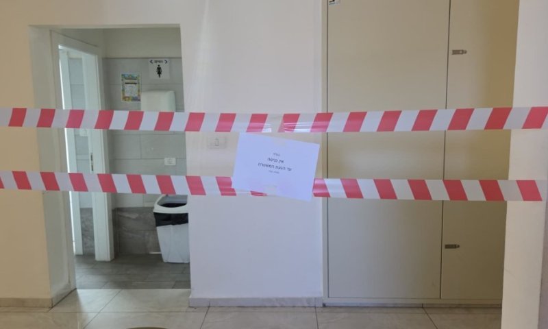 פריצה לילית לעיריית בני ברק: קומות שלמות נסגרו, המשטרה פתחה בחקירה