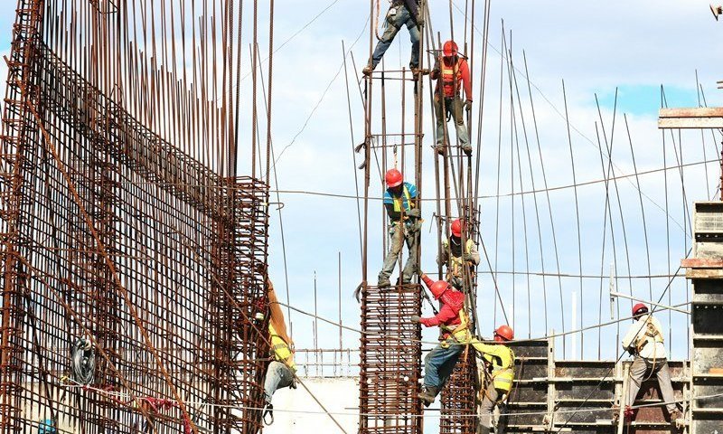 "שותפות מסחרית עם דאעש": ענקית המלט הצרפתית הורשעה במימון טרור; המנכ"ל נשלח לכלא