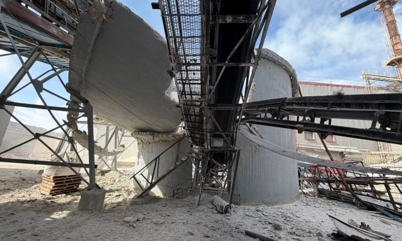 דרמה בירוחם: מבנה קרס במפעל וגרם לדליפת חומרים מסוכנים