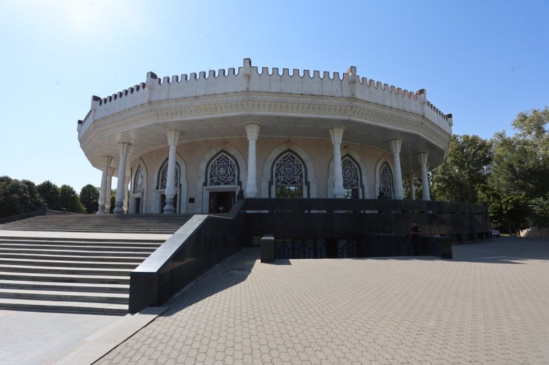 מרדכי לובעצקי