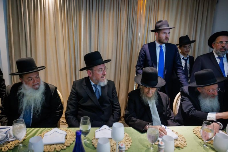 דניאל נפוסי ואלי קובין