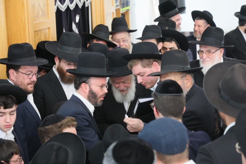 אברהם אבידן