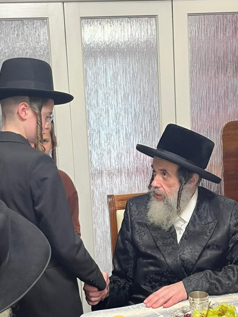 באדיבות המצלם