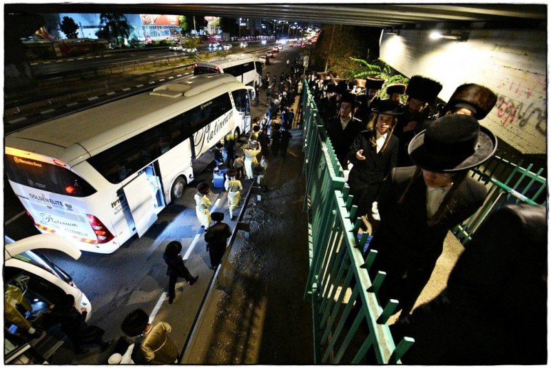 משה גולדשטיין, א. איזנבאך וארי קופרשטוק.