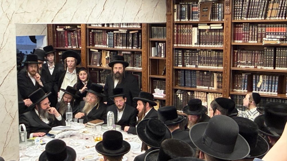 באדיבות המצלם