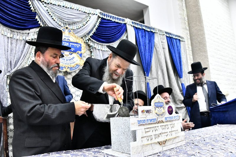 באדיבות המצלם