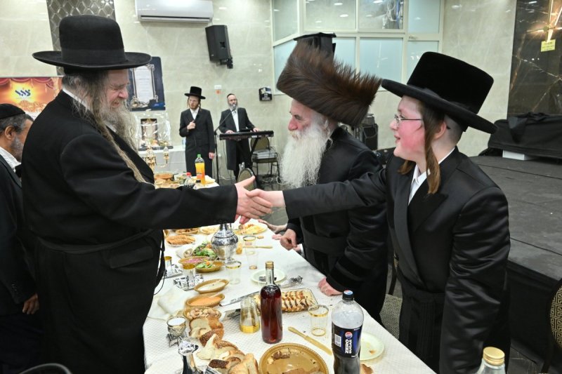 באדיבות המצלם