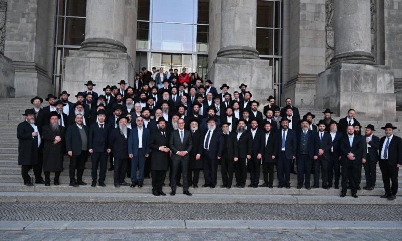  "אני מאמין" בבונדסטאג: 150 רבני אירופה בביקור היסטורי בברלין
