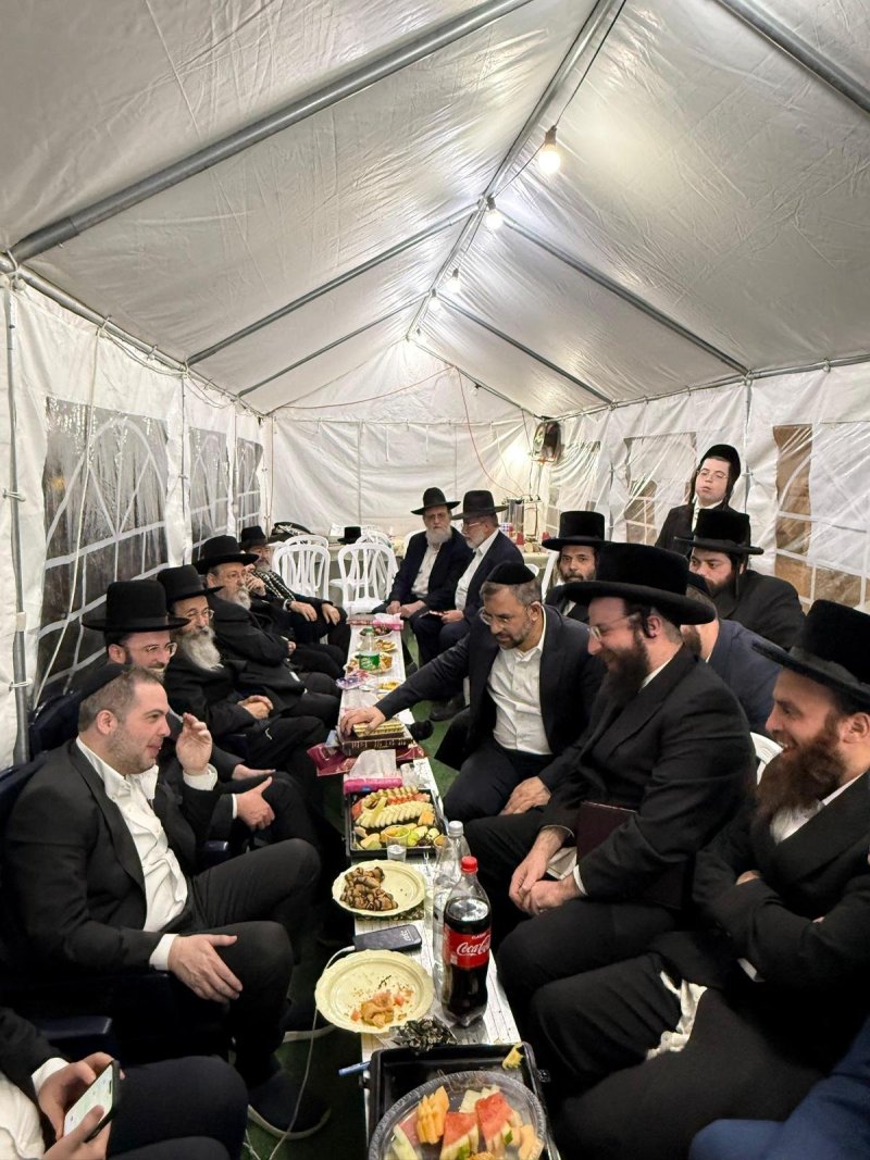 באדיבות המצלם