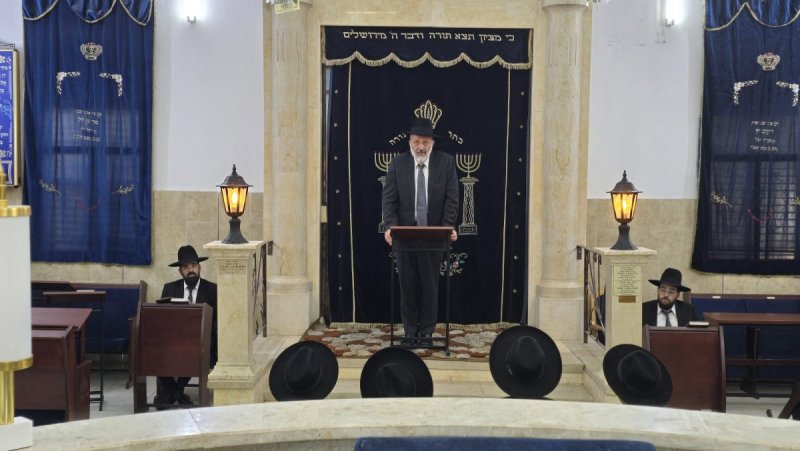 באדיבות המצלם