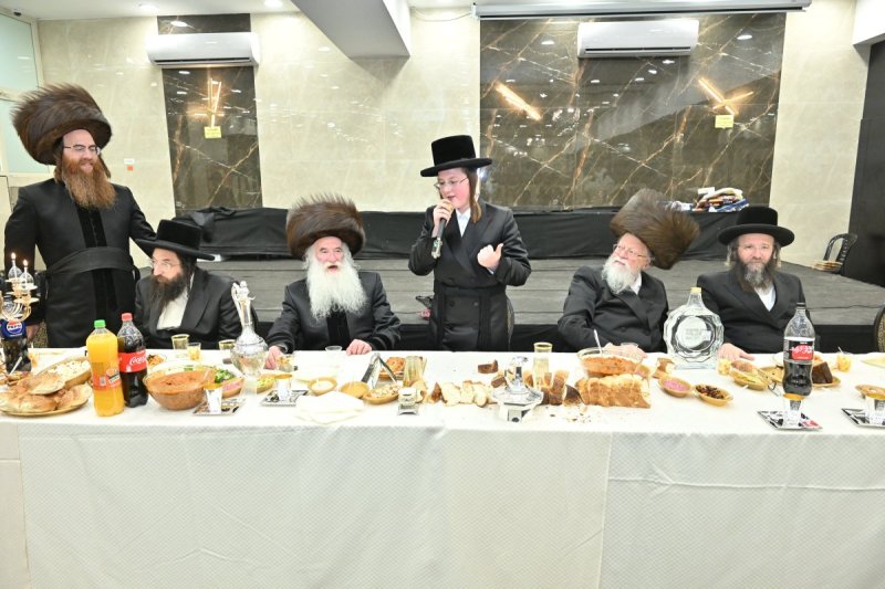 באדיבות המצלם