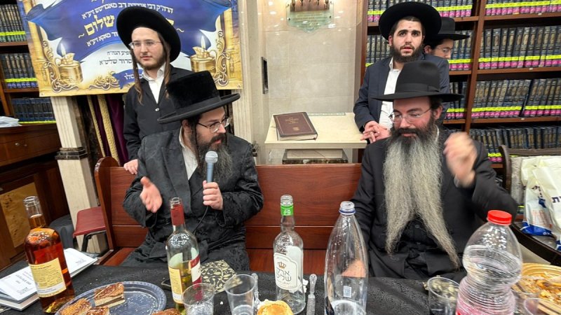 באדיבות המצלם