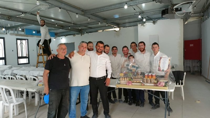באדיבות המצלם